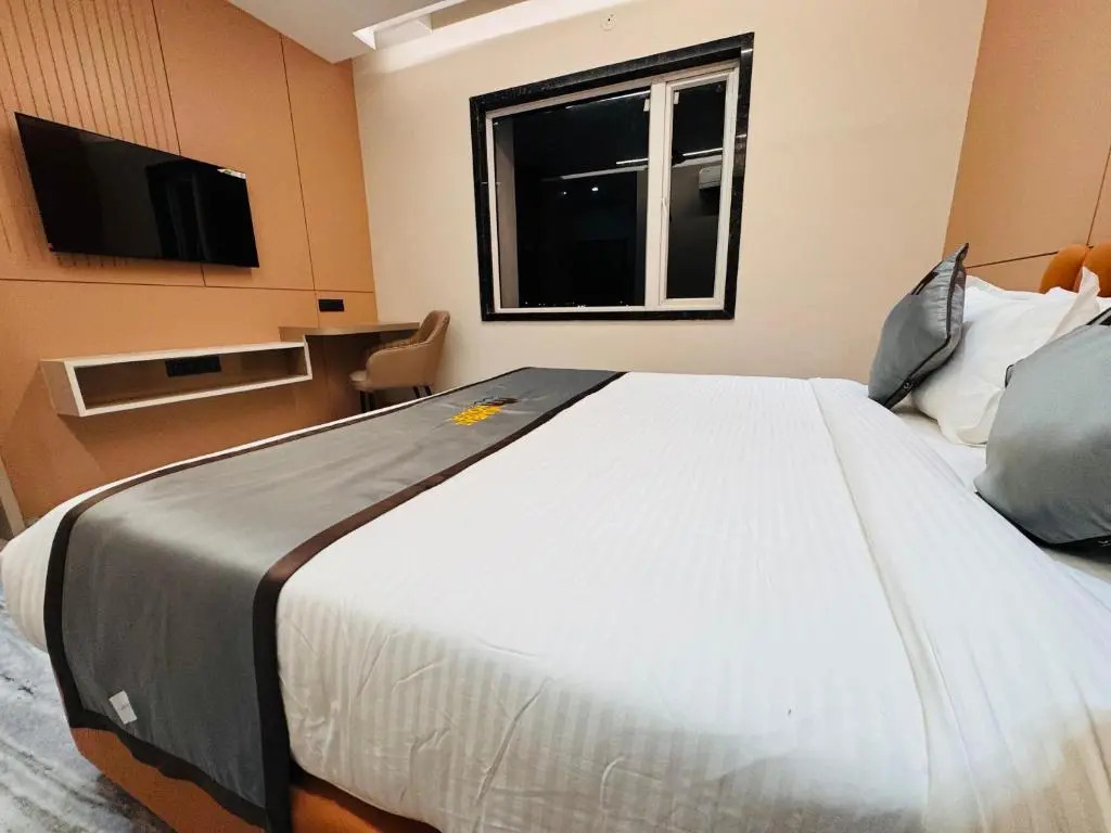 Hotel Mumbai House Pithampur