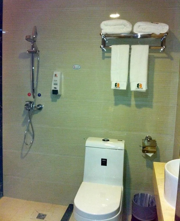 8 Inns Shenzhen Lianhua Moutain
