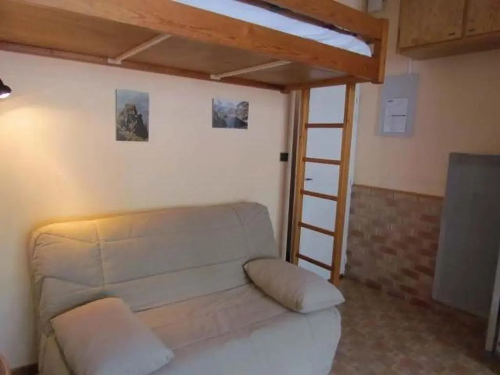 Appartement Cauterets, 1 pièce, 3 personnes - FR-1-401-85