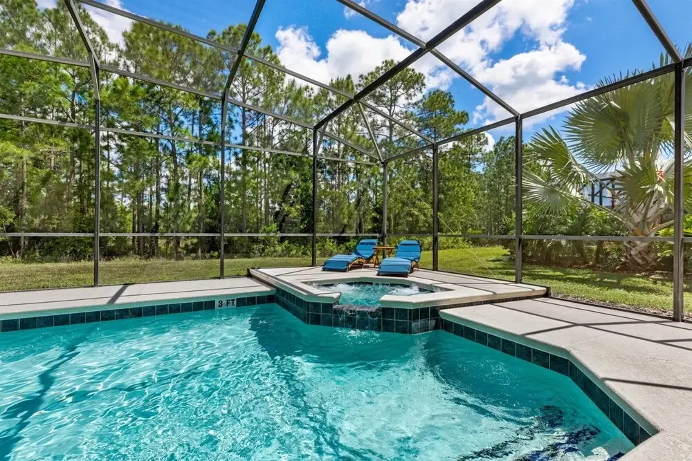 Fabulous Large 6 bed Home With Extended Deck, Private Pool and spa and Conservation View - 469