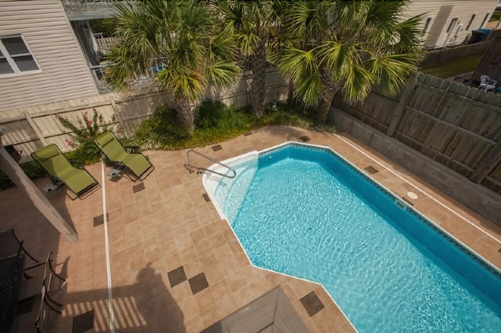 William B. Virginia Beach - 6 Br Home