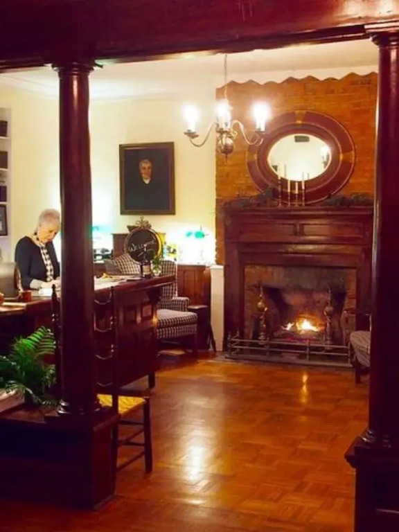 Wayside Inn