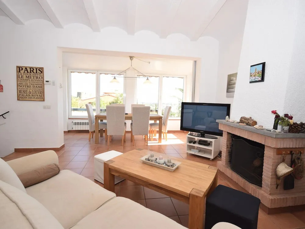 Villa in Calonge near the Beach