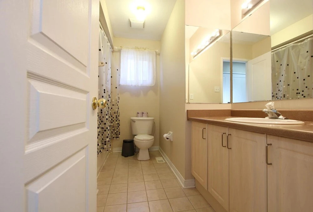 Pelicanstay in Churchill Meadows
