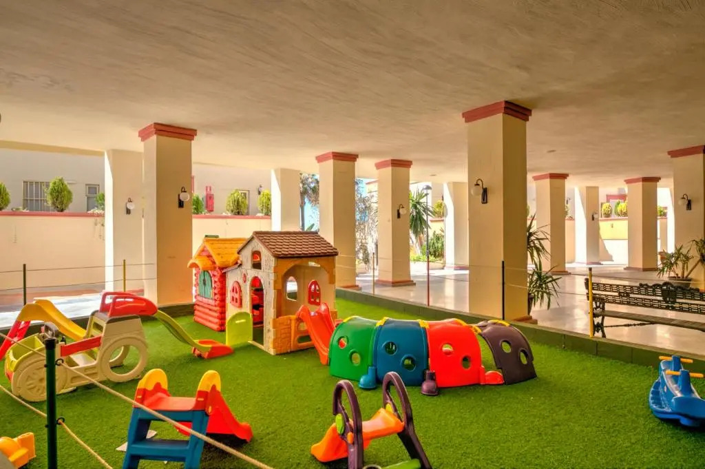 Romana playa 805 Apartment by GHR Rentals