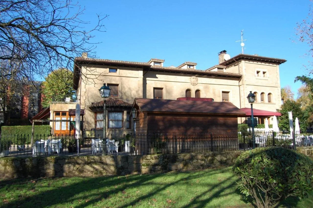 Hotel Artaza