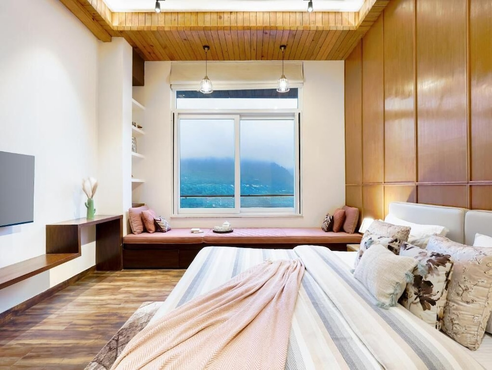 ELIVAAS Antarmann Casa Nova 4 BHK Villa