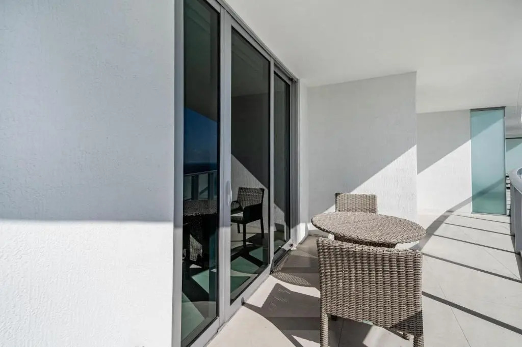 Ocean front 2 bedroom Hollywood Beach Resort 29th floor