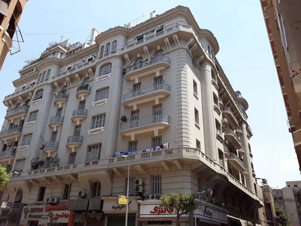 Voyage Hotel