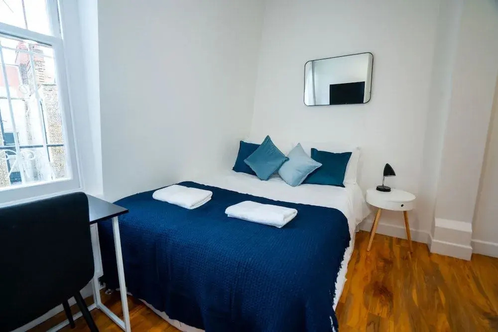 Flat 12