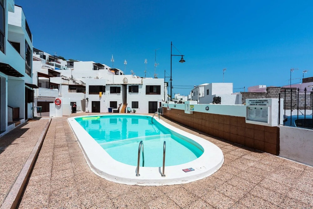 Sea Breeze the best view of Old town Harbour PDC