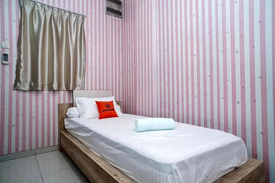 KoolKost Syariah near Universitas Moestopo Bintaro