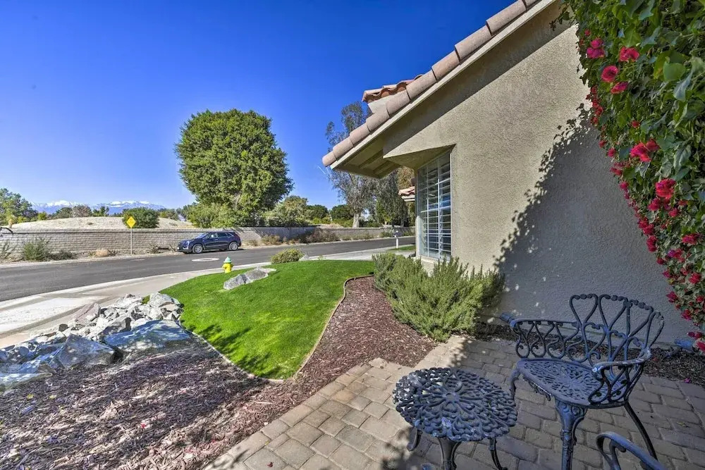 Indian Wells Oasis w/ Pool: Walk to Tennis Garden!