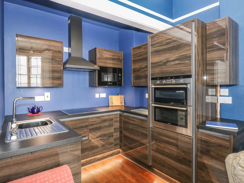 Apartment 3