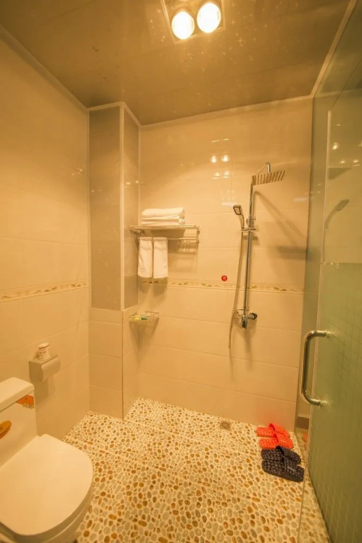 LV QI Hotel