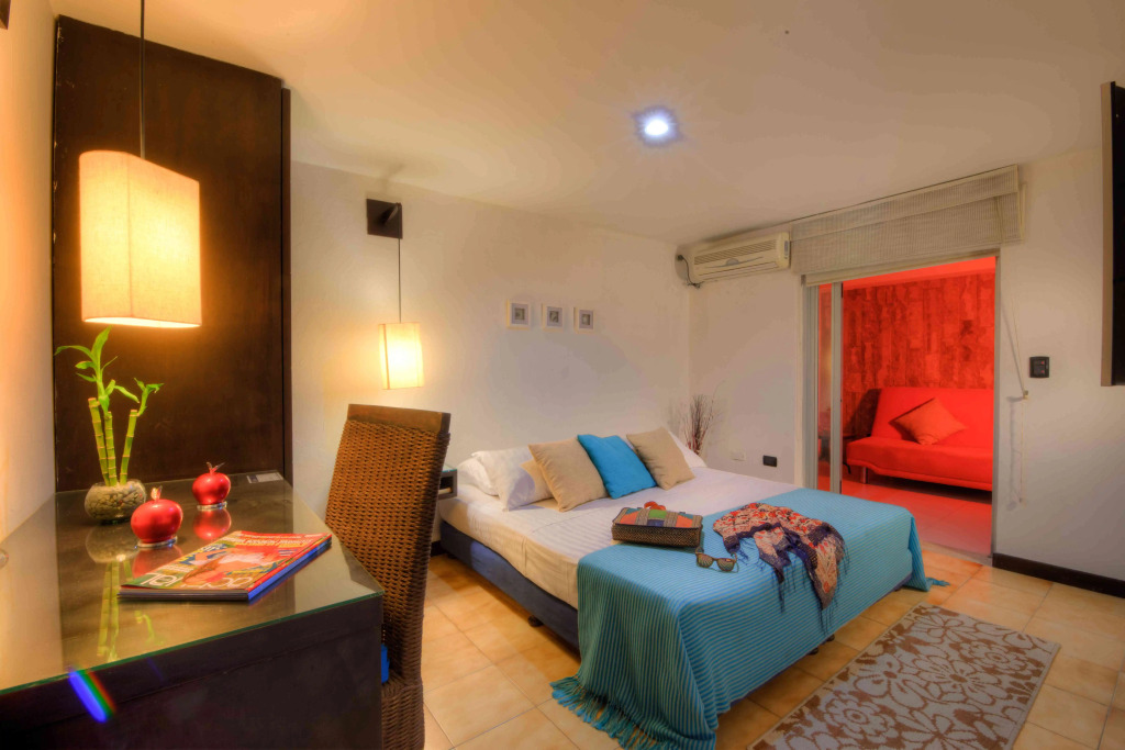 Hotel Santorini Express y Cabañas