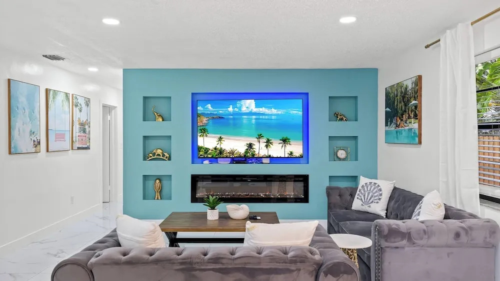 Hoop & Splash House by Avantstay Game Room + Pool + Firepit + Minutes to Las Olas