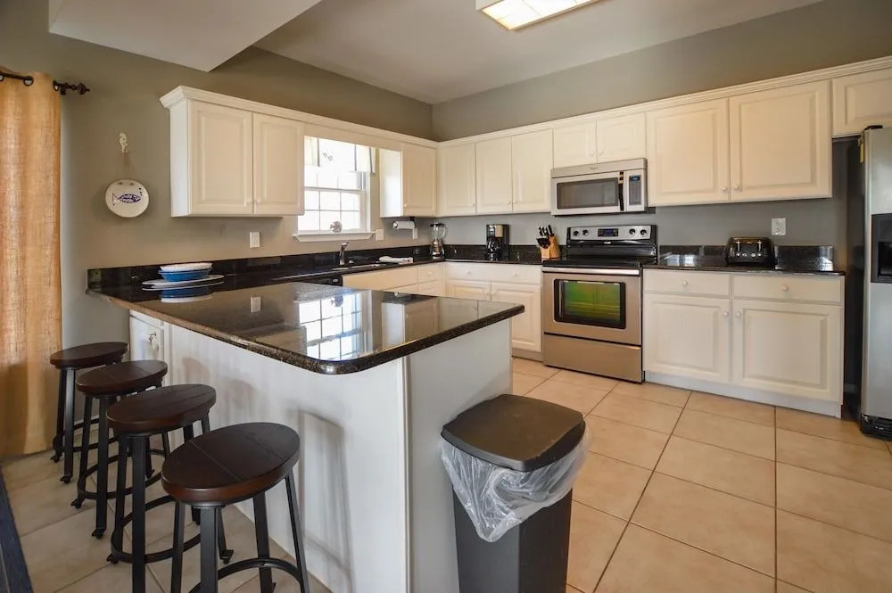 214 Shoreland