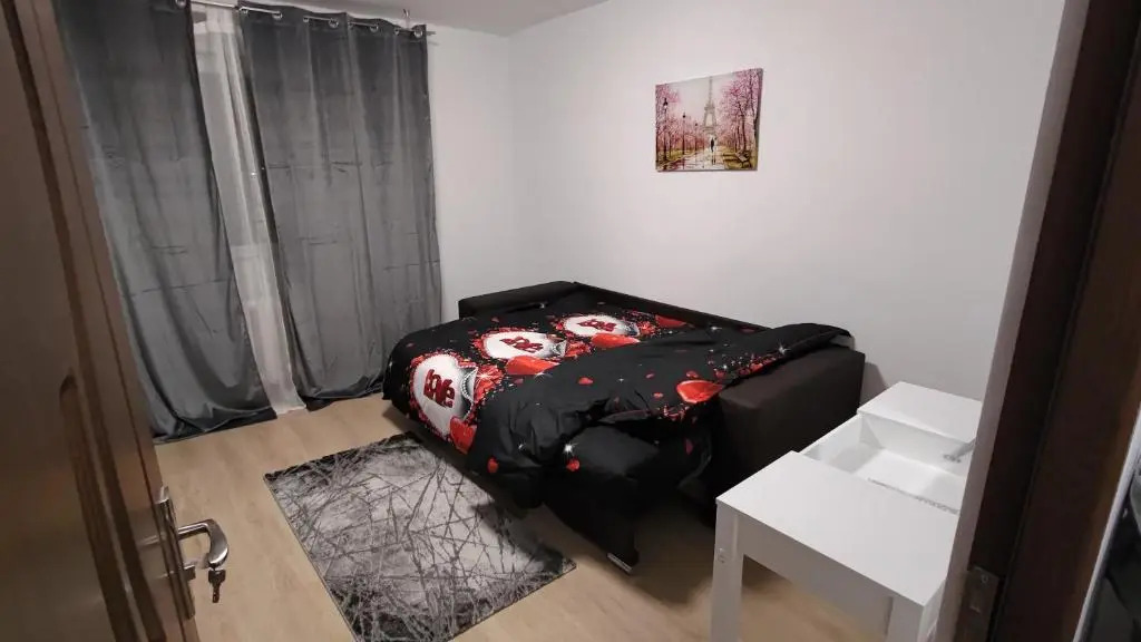 Garsoniera 30mp ChrysFlatty 1 - FREE NETFLIX