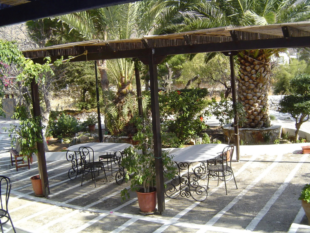Eden Ios Rooms