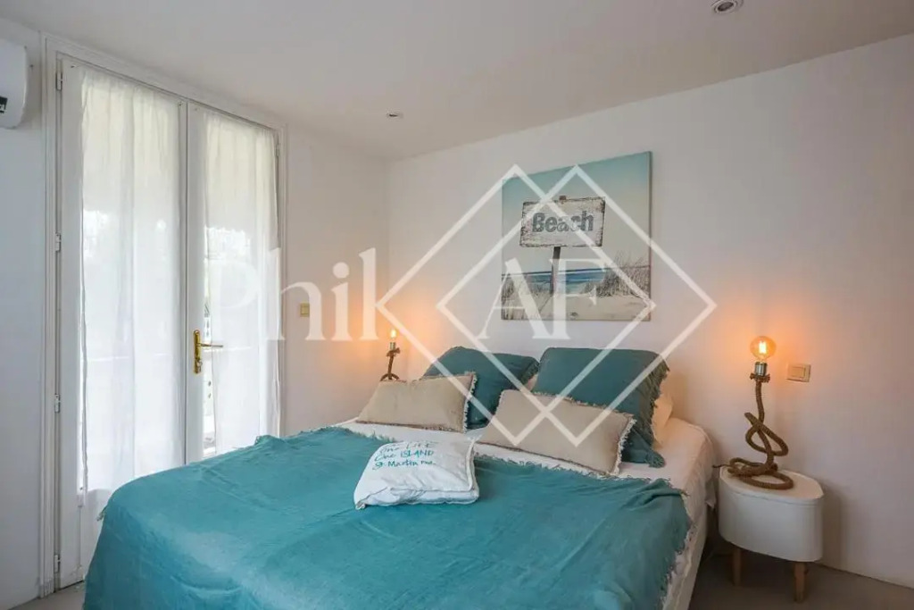 Beautiful 2 bed-rooms apartment at Orient Beach