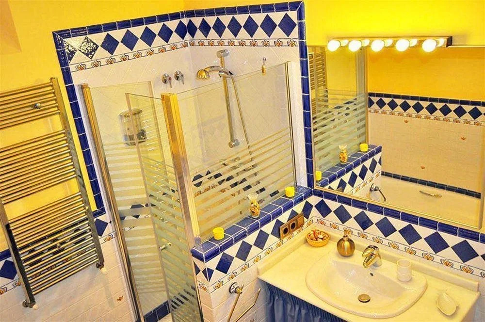 Welcome Inn Nerja guest house Luxury Bed & Breakfast