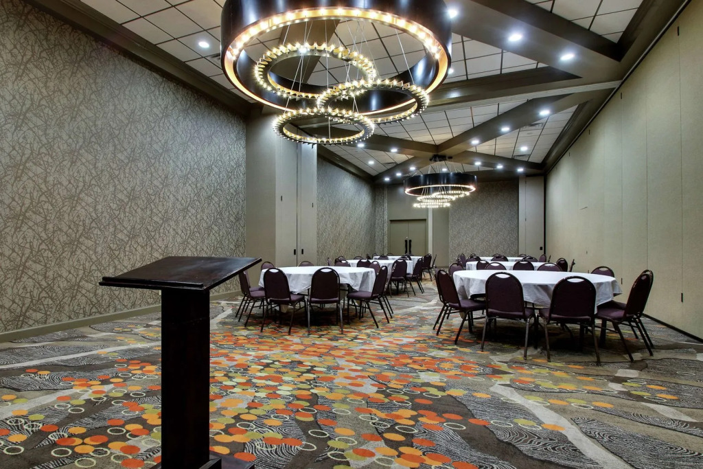 Doubletree By Hilton Mt. Vernon