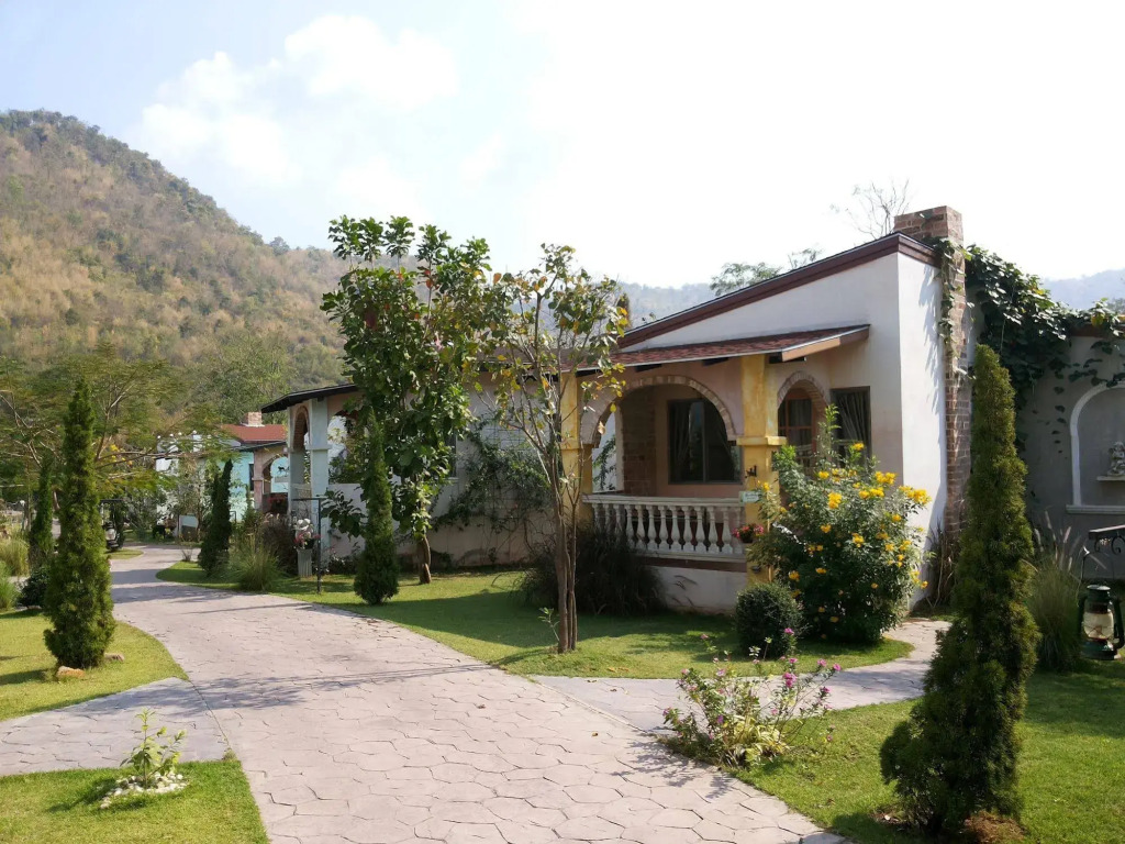 Stamp Hills Resort