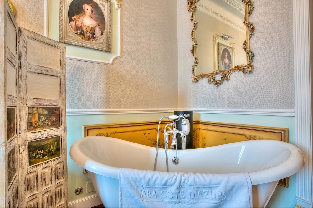 ABA Luxury B&B Sasu