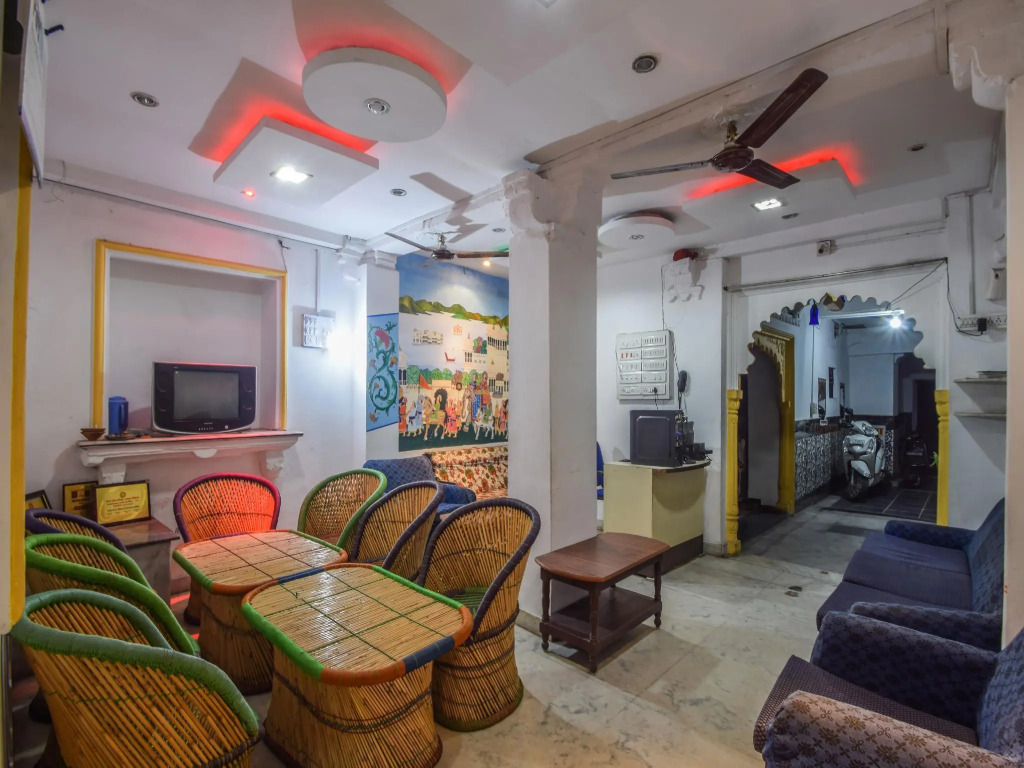 OYO Home 22469 Heritage City Palace View Stay Bhatiyani Chohatta