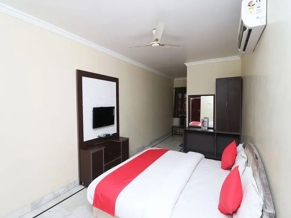 Shagun Palace OYO Rooms