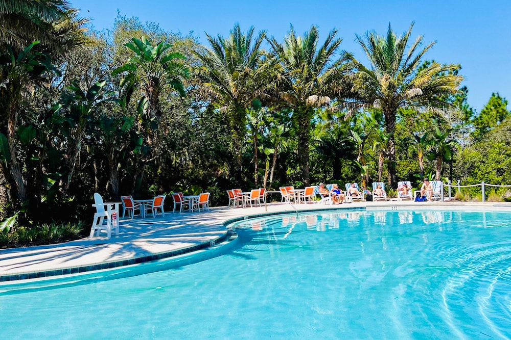 Stylish Vacation Home With Open Layout, Sunny Patio & Near Attractions