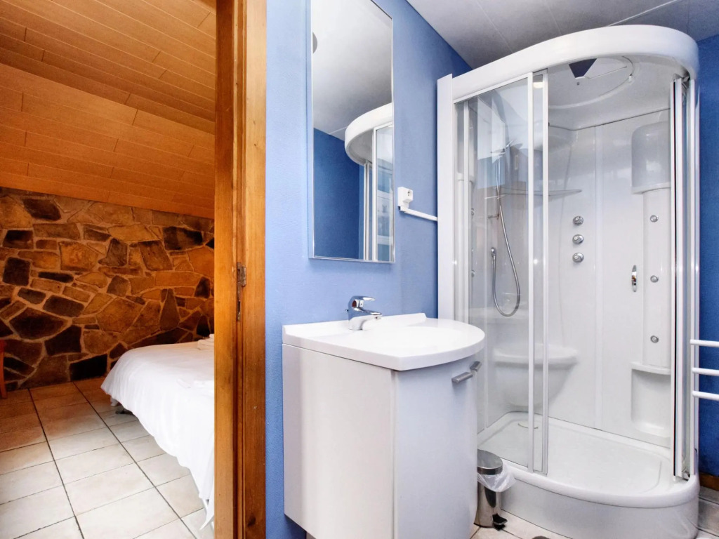 Durbuy Forest Villa with Pool