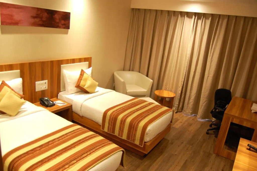 Hotel Le Roi Raipur at Raipur Railway Station