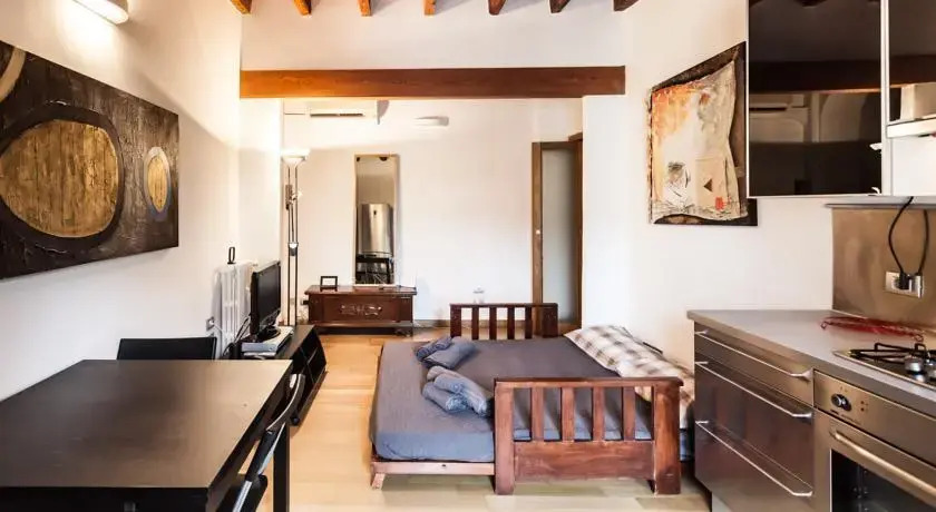 Temporary House - Financial District