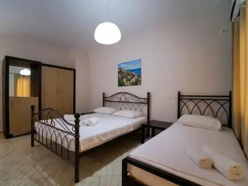 Vironas Rooms