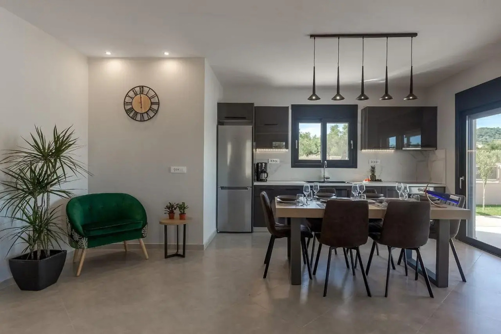 Amelia Residence