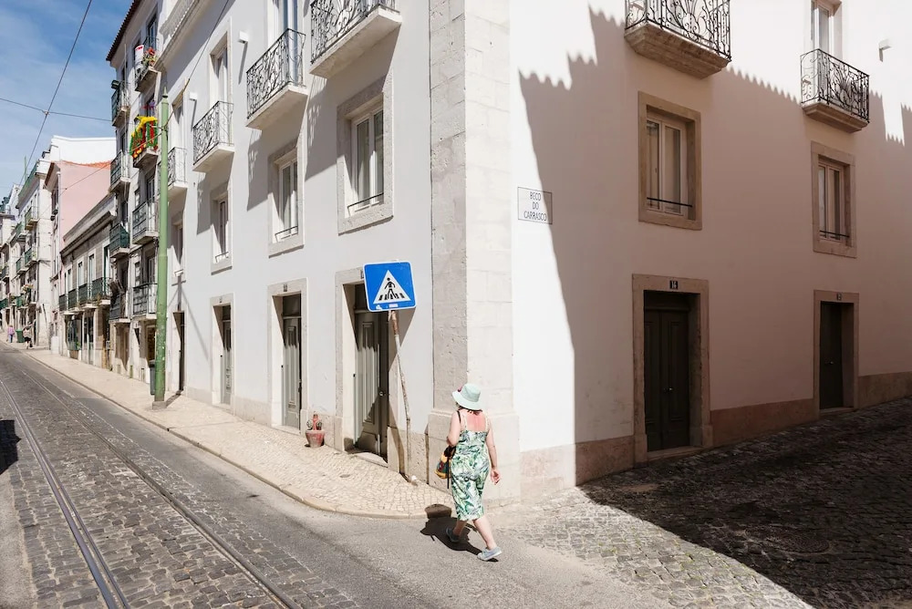 JOIVY Chic studio w/city view in Santa Catarina, 10mins from São Bento Palace
