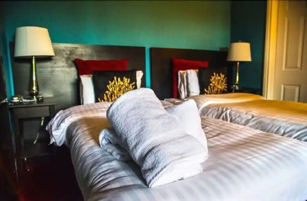 The Cleve Hotel
