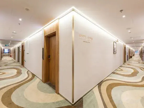 James Joyce Coffetel Hotel (Beijing Fengtai Huaxiang Xinfadi Subway Station)