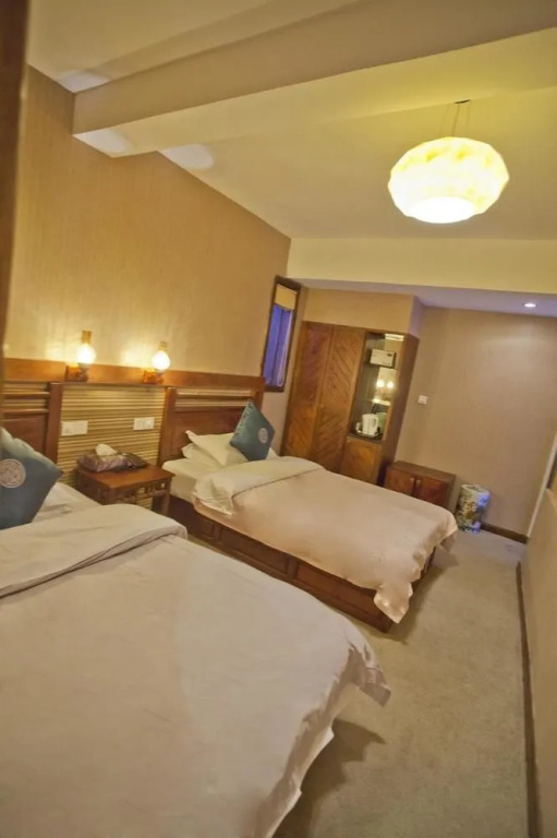 Mountain house boutique Guesthouse(Mufu shop in the ancient city of Lijiang)
