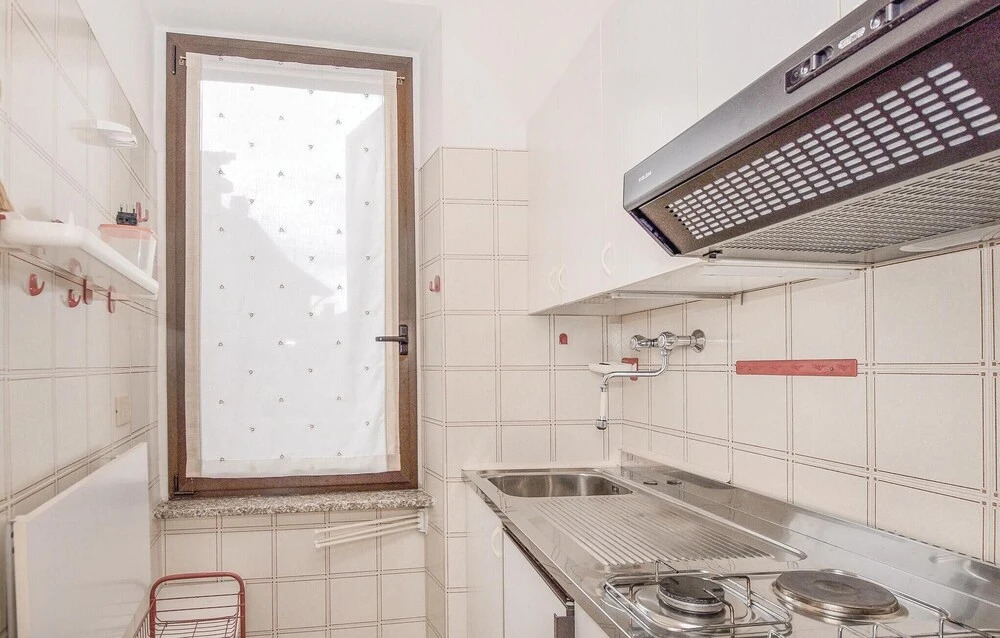 Nice Apartment in Toscolano Maderno With 2 Bedrooms and Wifi