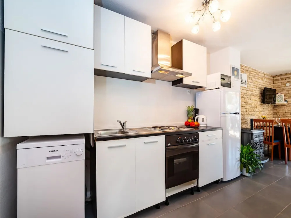 Apartments Maialena-modernly Furnished and With Nice Garden