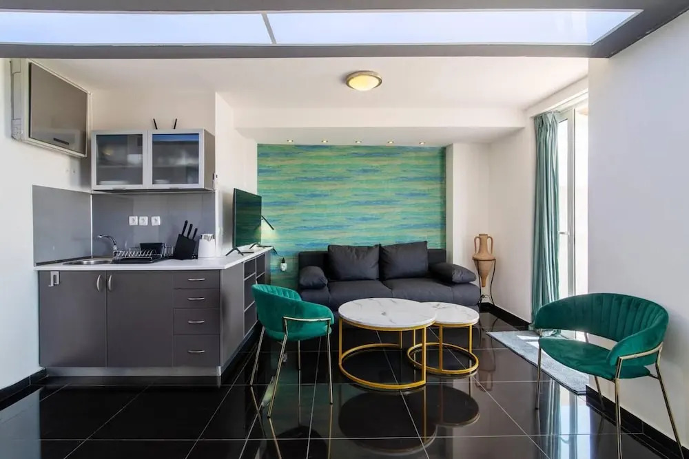 Beautiful View 8floor Loft Apartment in Athina
