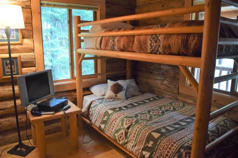 Cascade Log Cabin