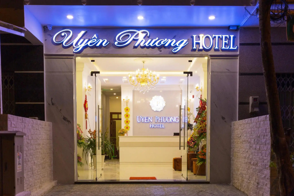 Uyen Phuong Dalat Center By HOS