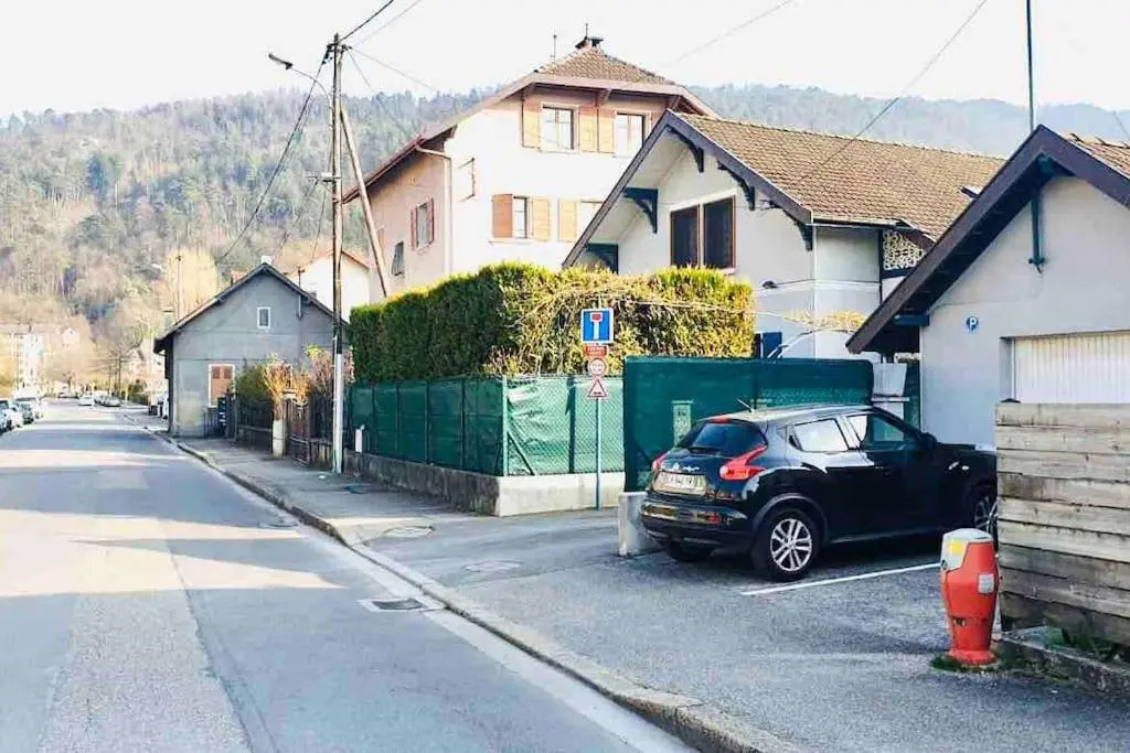 Le Red Loft à 5min du centre-ville avec parking privatif gratuit