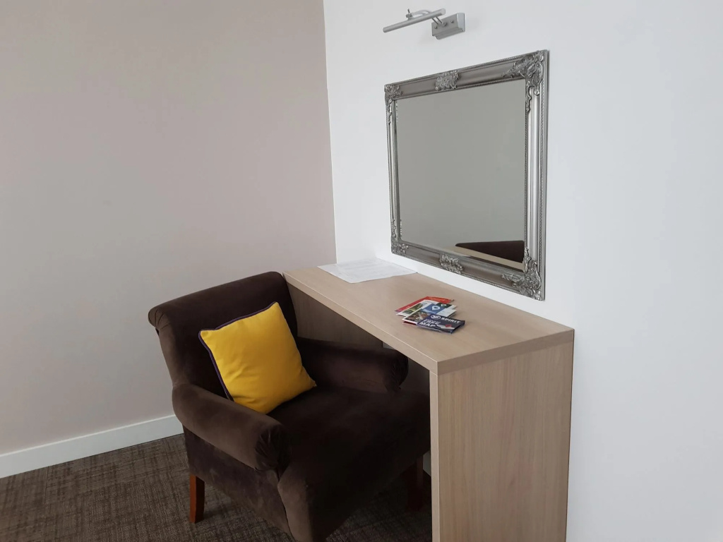 Hotel Story