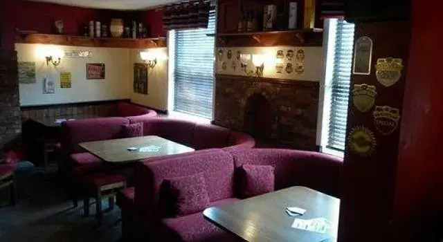 Dixie Arms