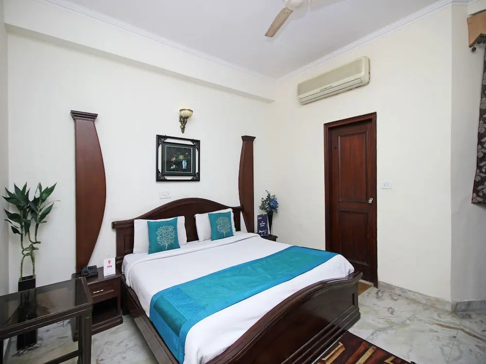Hotel Jeyan Inn by Golden Tree at Karol Bagh